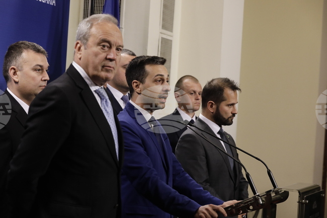 Парламент - Възраждане - брифинг