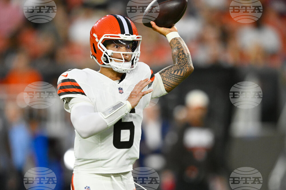 Patriots Browns Football