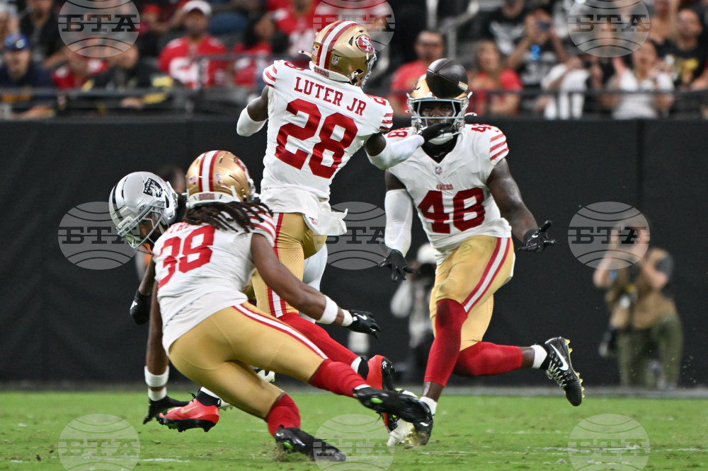 49ers Raiders Football