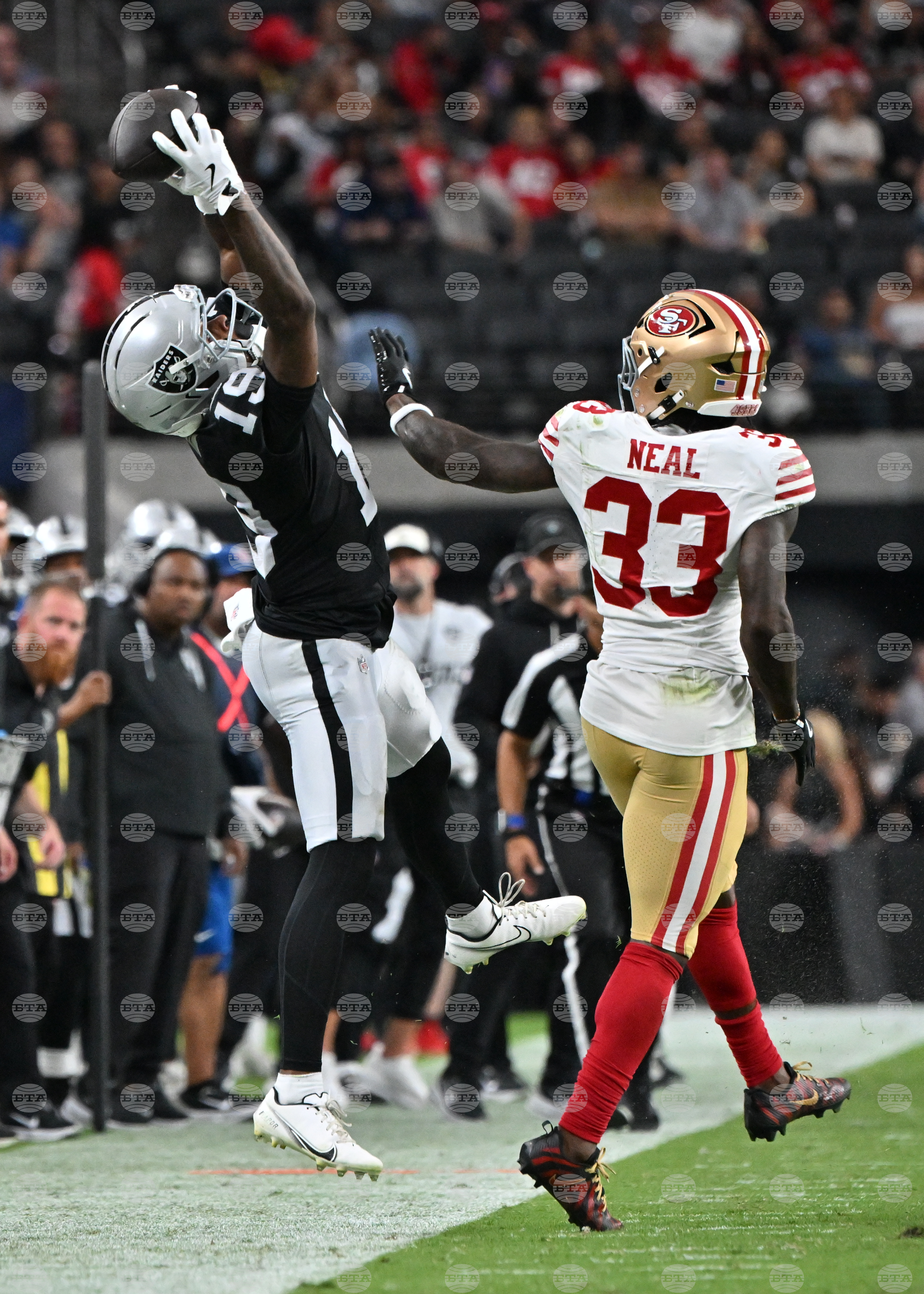 49ers Raiders Football