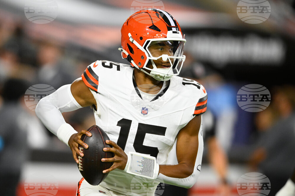 Patriots Browns Football
