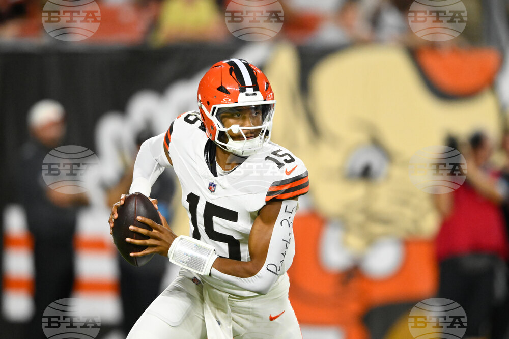 Patriots Browns Football