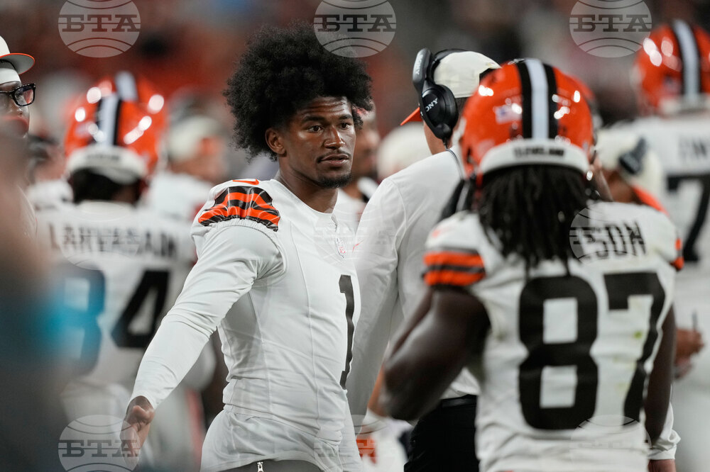 Patriots Browns Football