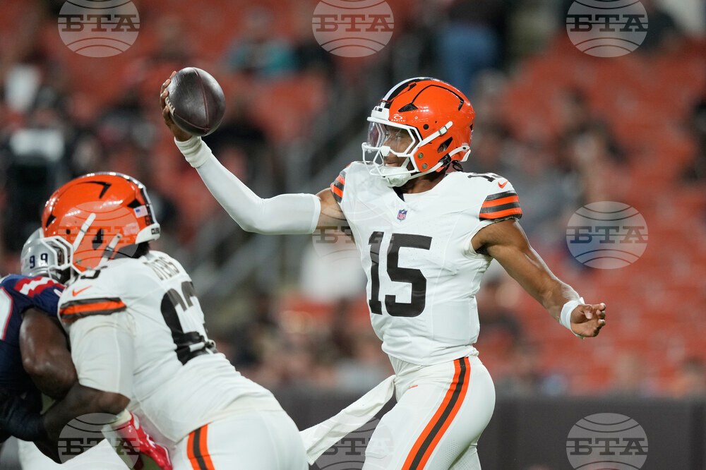 Patriots Browns Football