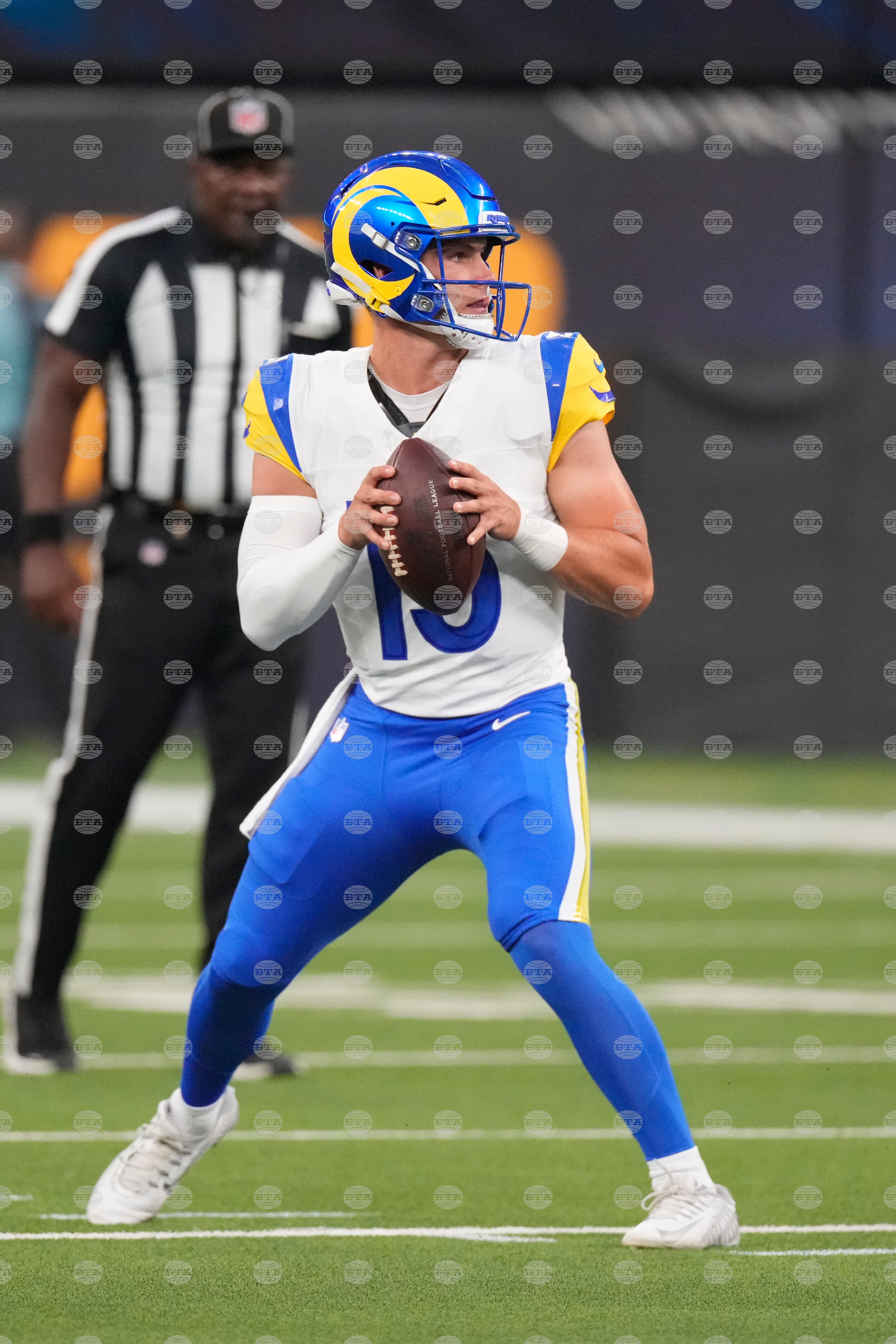 Rams Chargers Football