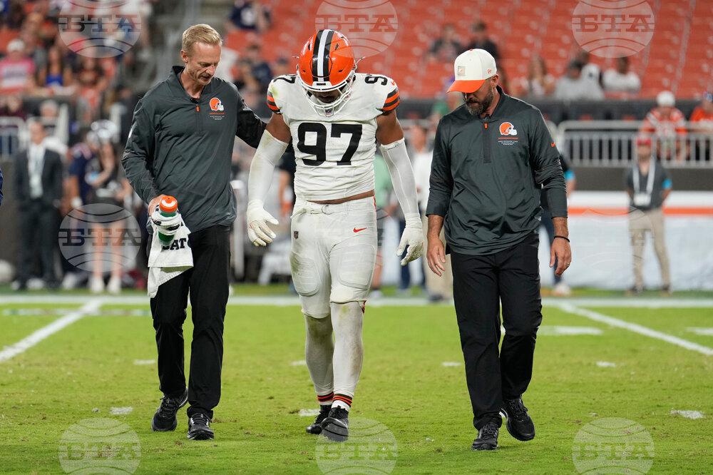 Patriots Browns Football