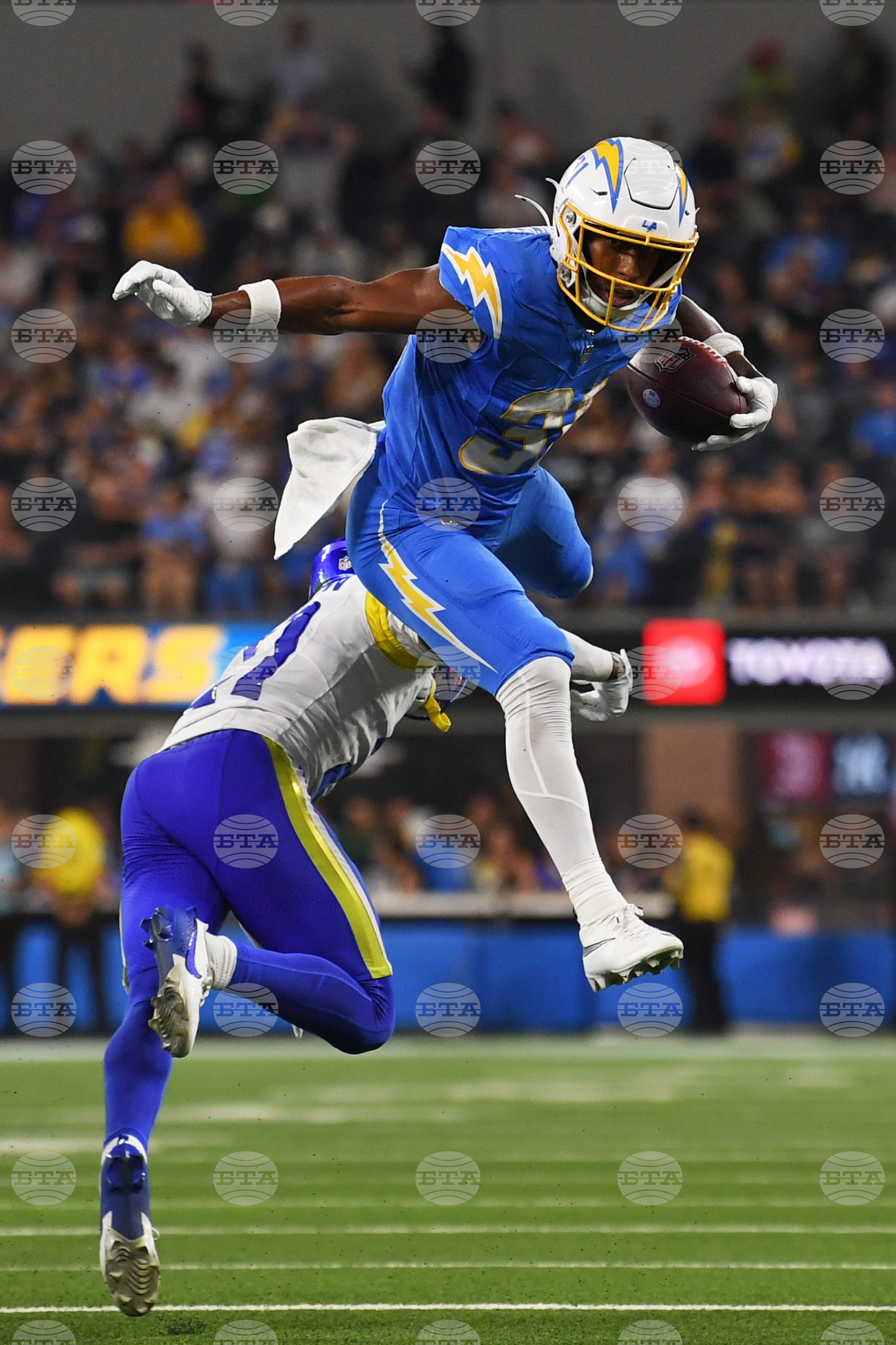 Rams Chargers Football