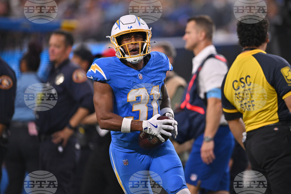Rams Chargers Football