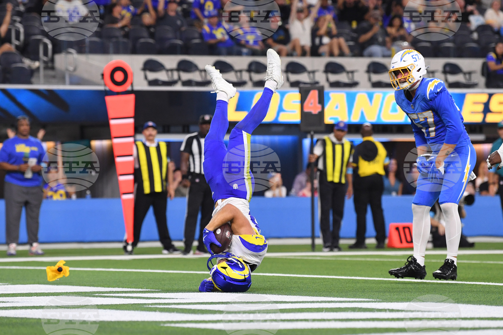 Rams Chargers Football