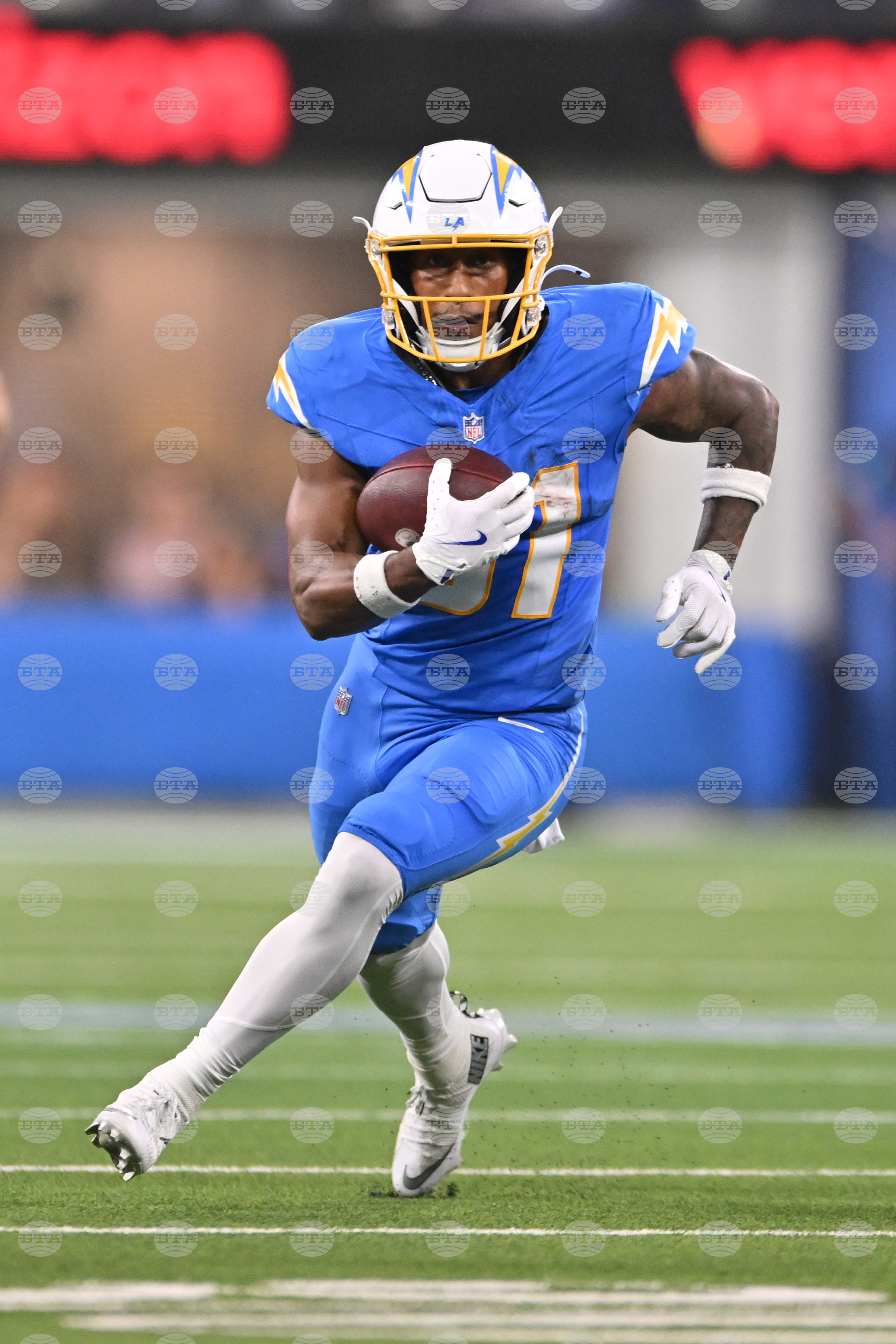 Rams Chargers Football