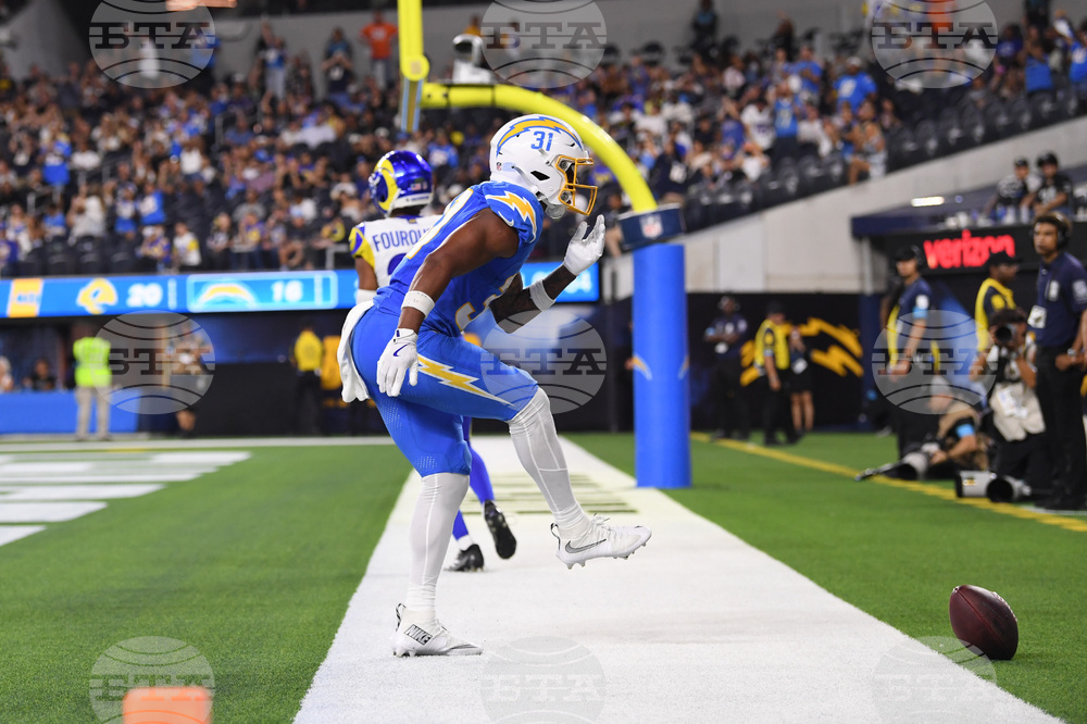 Rams Chargers Football