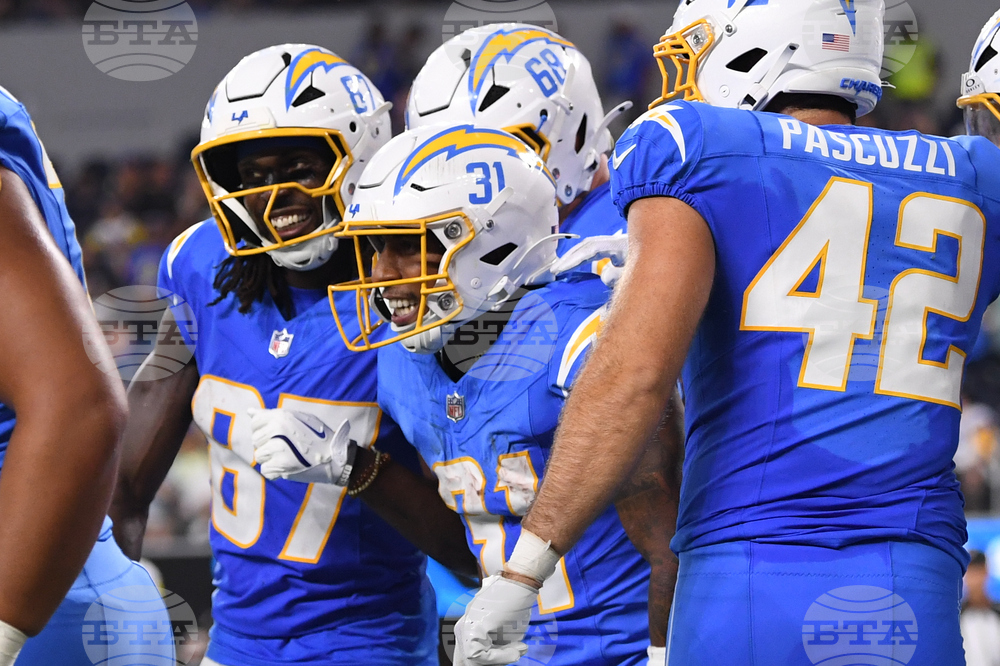 Rams Chargers Football