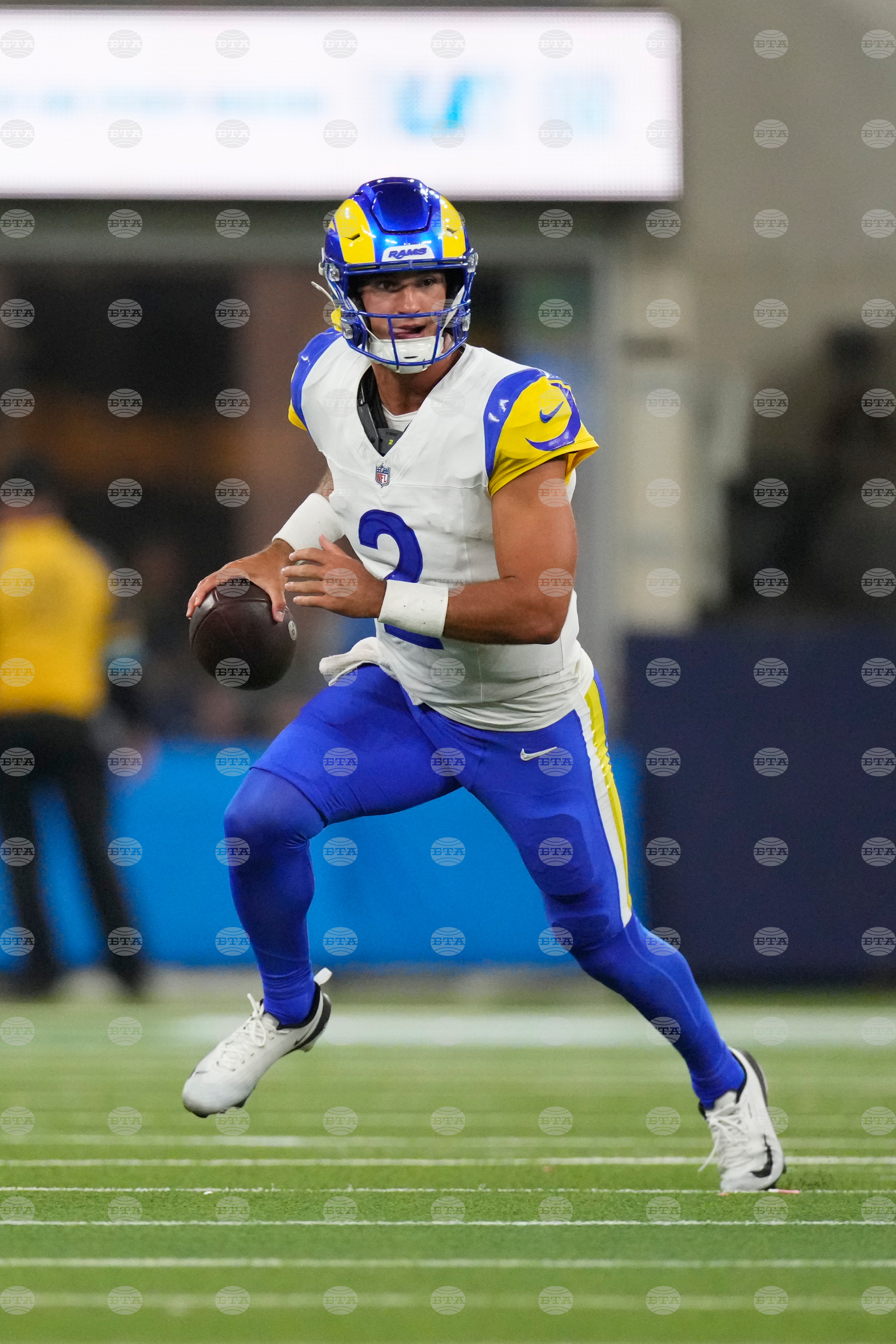 Rams Chargers Football