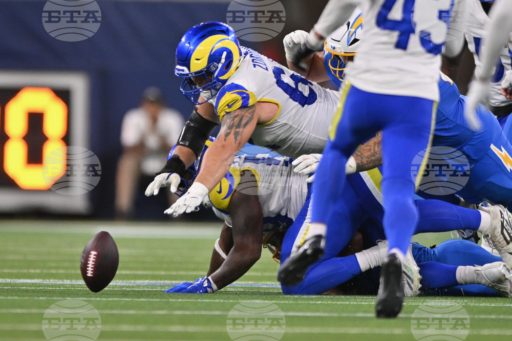 Rams Chargers Football