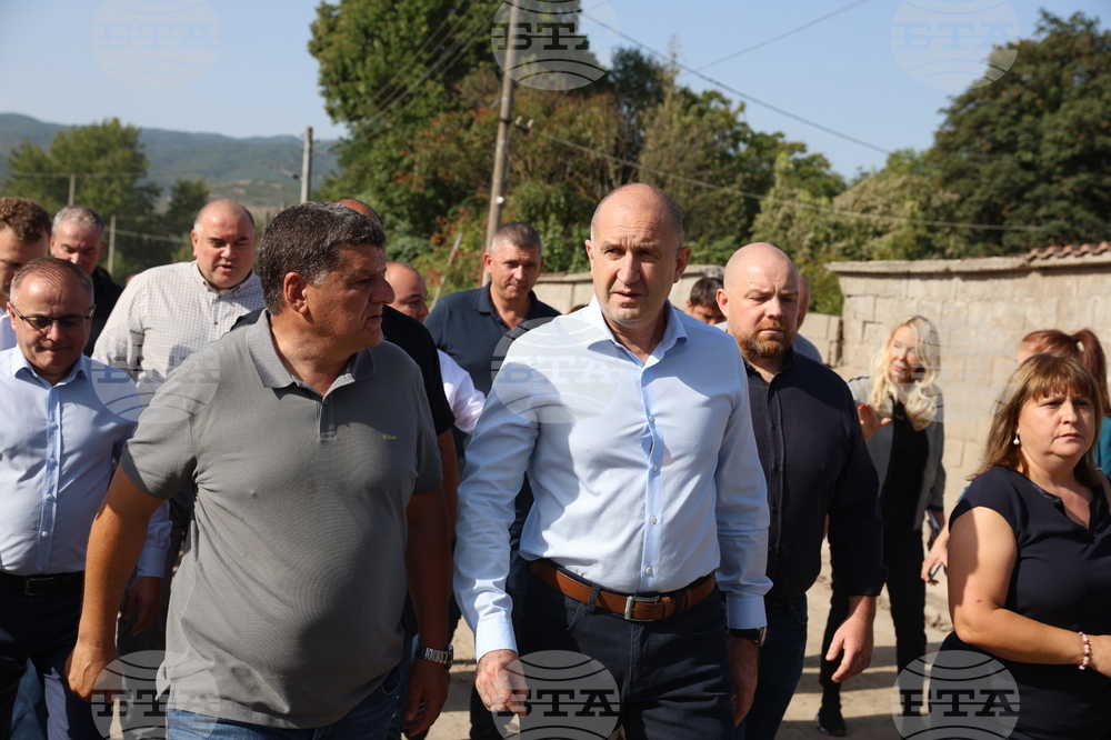 Село Струмяни - наводнения - Румен Радев