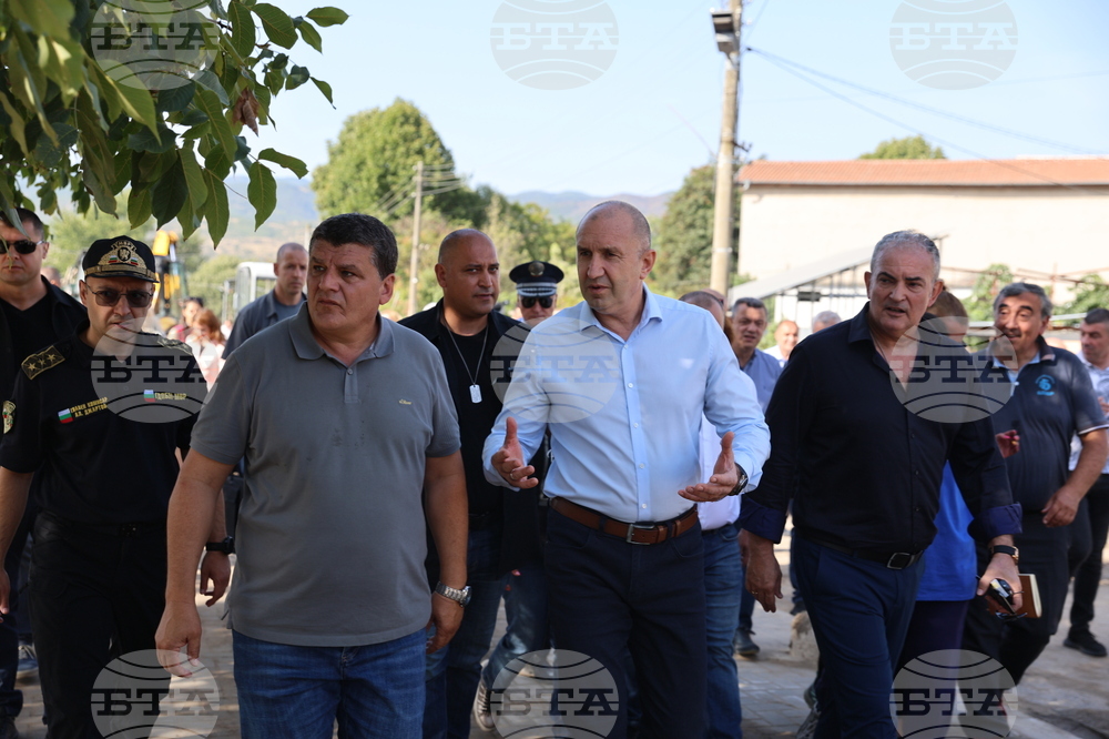Село Струмяни - наводнения - Румен Радев