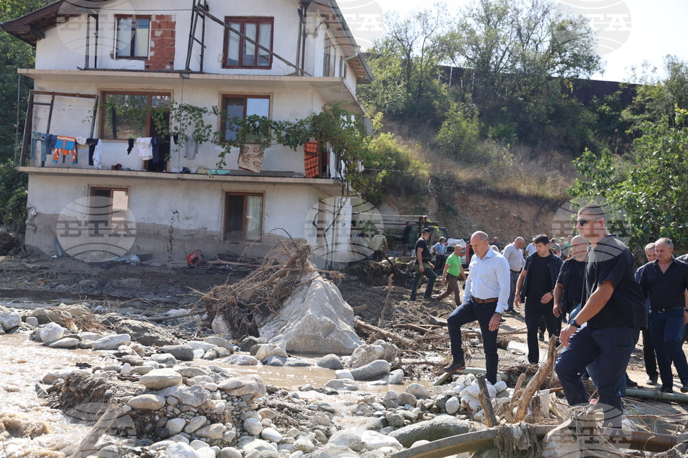 Село Струмяни - наводнения - Румен Радев