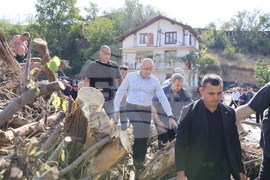 Село Струмяни - наводнения - Румен Радев