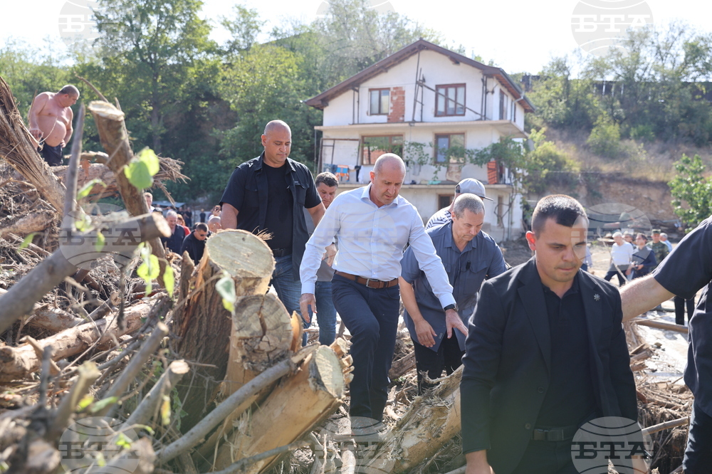 Село Струмяни - наводнения - Румен Радев