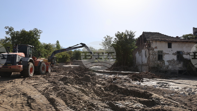 Strumyani Municipality Seeks Volunteers for Cleanup in Flood-Affected Settlements