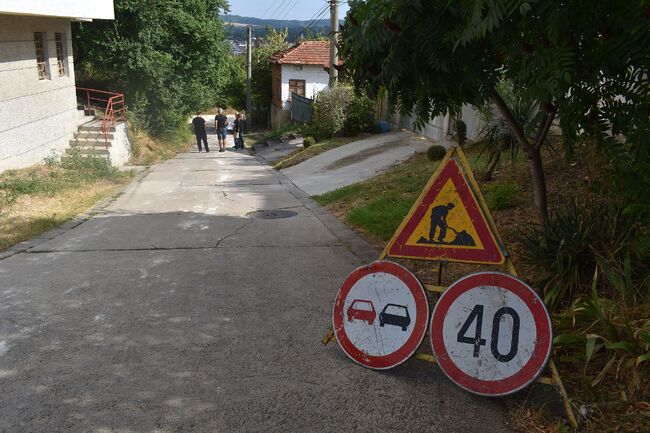 Работата по благоустрояването на жк „Житница“ в Разград напредва, кметът Добрин Добрев се запозна с реализираните дейности