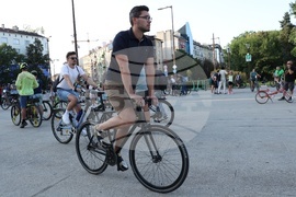 НДК - велосипедисти - протест