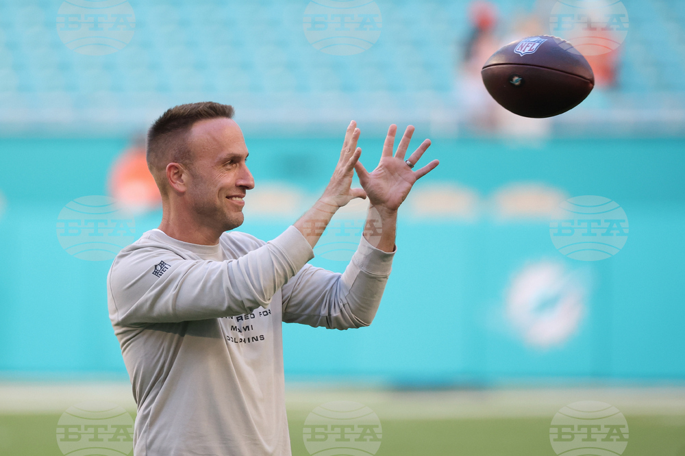 Falcons Dolphins Football