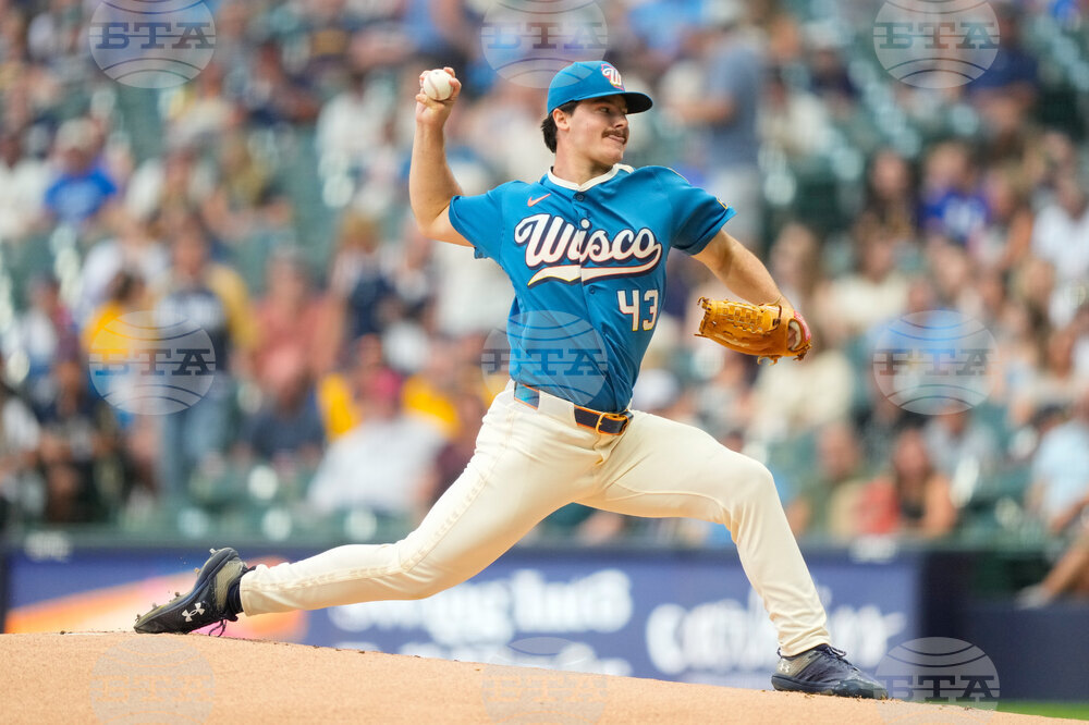 Rangers Brewers Baseball