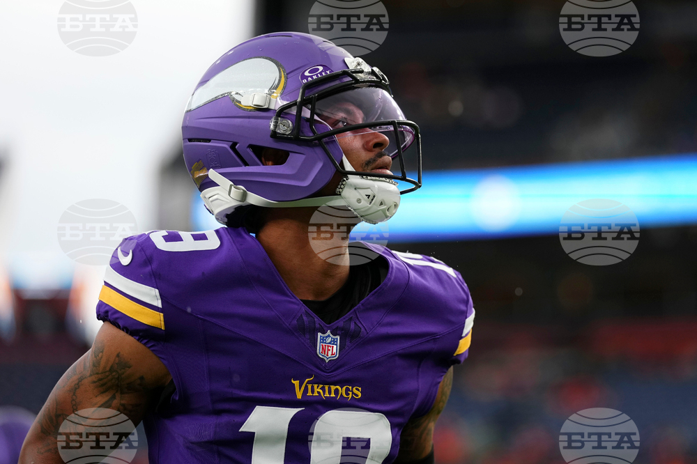 Vikings Broncos Football