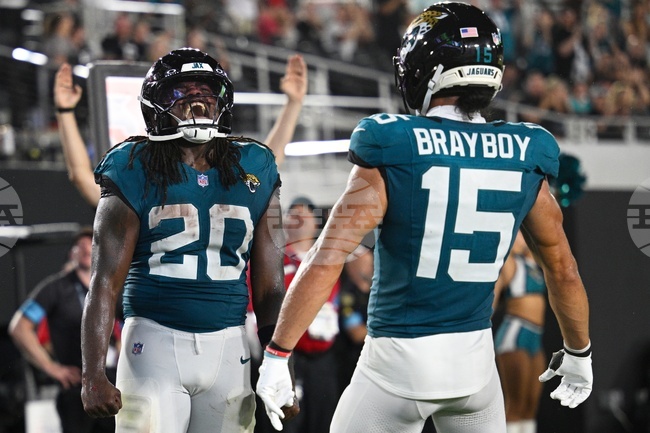 APTOPIX Buccaneers Jaguars Football