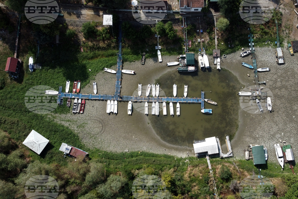 APTOPIX Europe Drought Fish