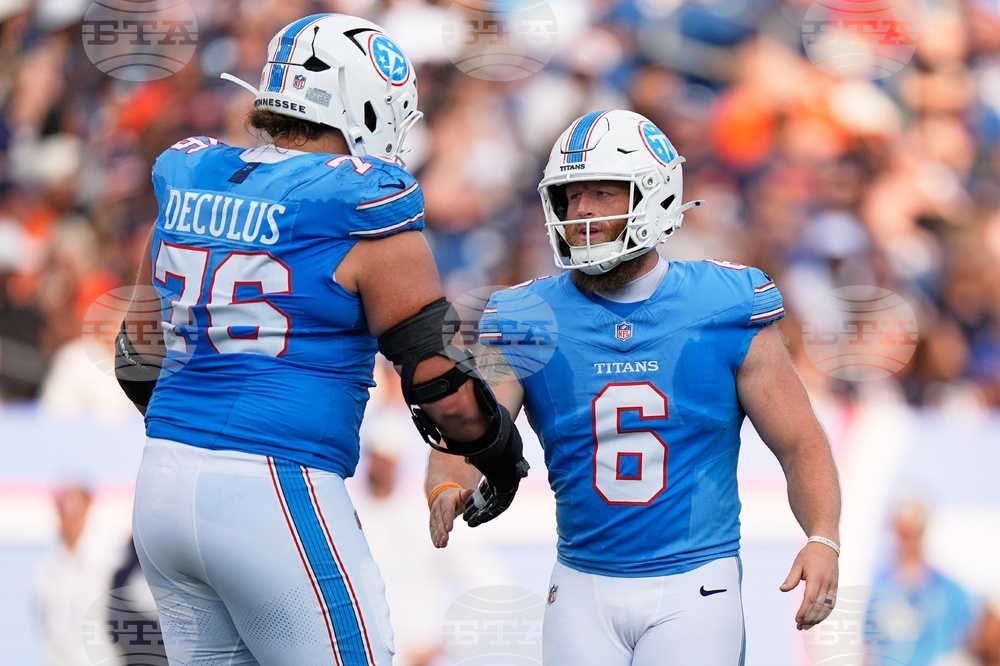 Bears Titans Football
