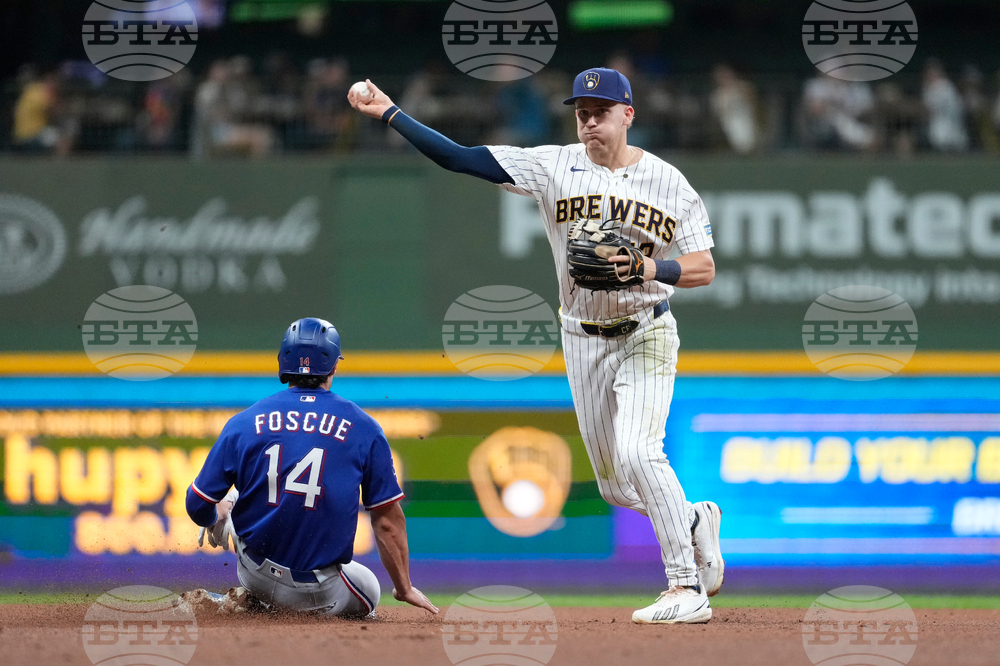 Rangers Brewers Baseball