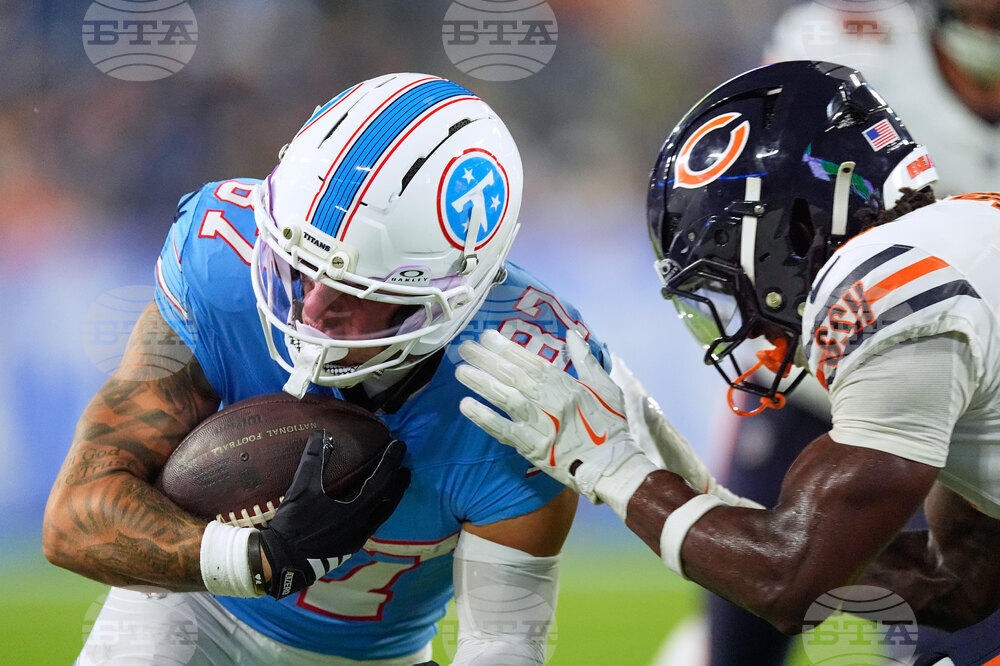 Bears Titans Football