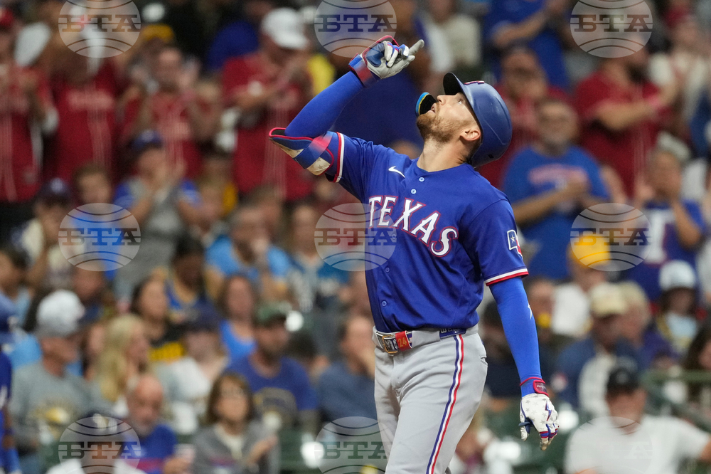Rangers Brewers Baseball