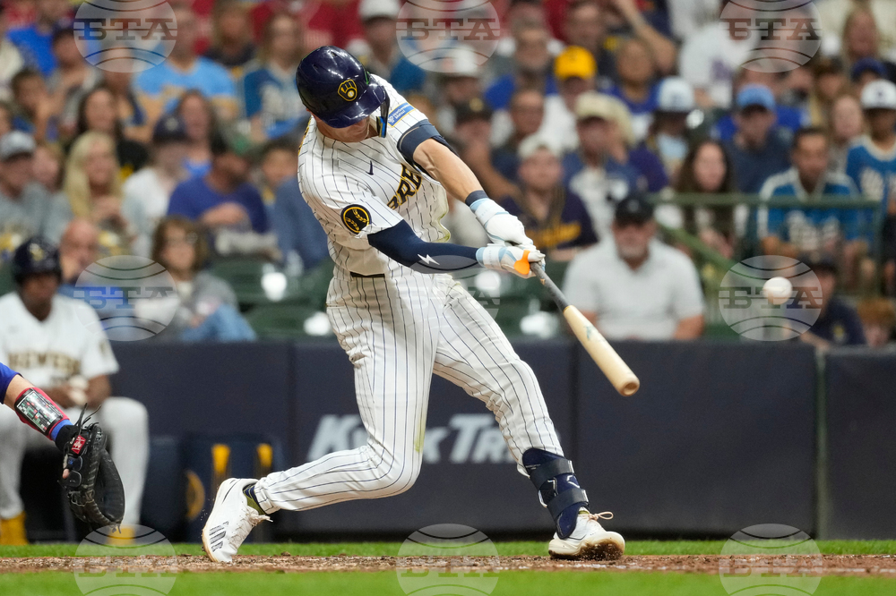 Rangers Brewers Baseball