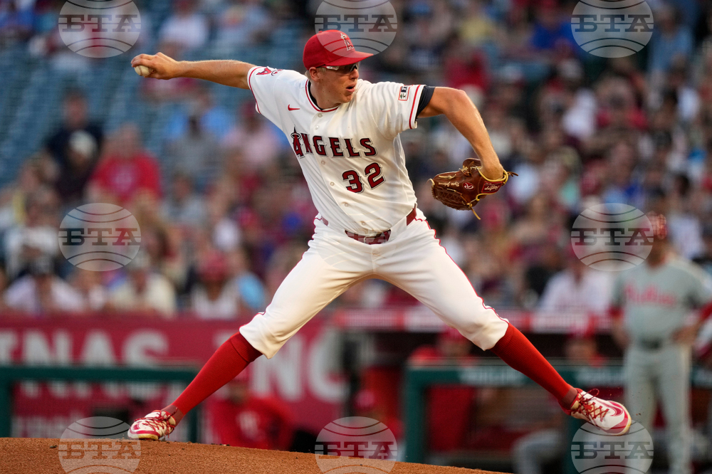 Phillies Angels Baseball