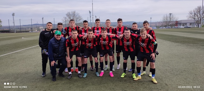 Община Ловеч: Ловеч с изключителна победа и млади шампиони