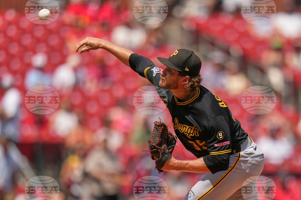 Pirates Cardinals Baseball