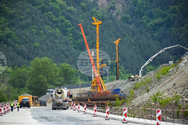 "Хидрострой" отговаря на липсата на квалифицирани кадри в строителството с активни инвестиции в хората, посочи ръководителят на дружеството