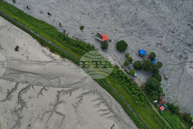 APTOPIX: Nepal Flash Floods