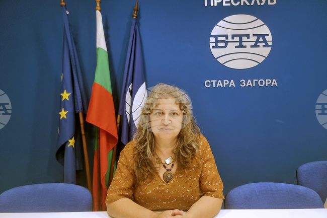 Нужно е да се вслушваме повече в опита на приемните семейства, каза председателят на УС на сдружение „Самаряни“ Ваня Попова в Стара Загора