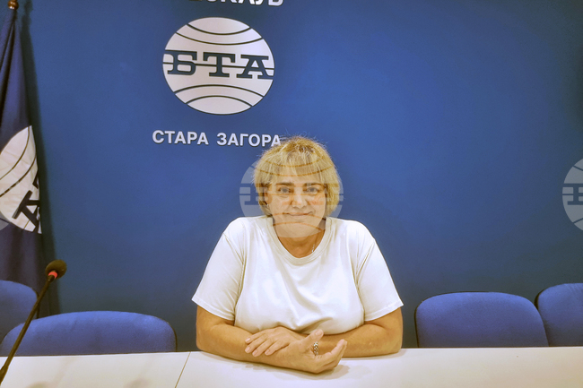 Приемната грижа е партньорство между институциите и приемните родители, каза началникът на социалния отдел при Община Стара Загора д-р Антония Тодорова