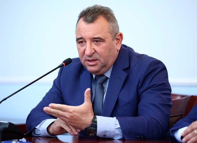 Две операции предстоят на жената, докарана в "Пирогов" с огнестрелна рана, каза директорът на болницата Валентин Димитров