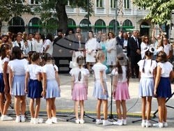 Фотографска изложба - „Всеки нов живот заслужава шанс“