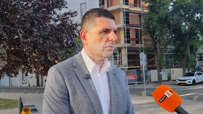 Важно е в тези избори не партиите да са приоритет, а кандидатът, каза съпредседателят на "Да, България" Ивайло Мирчев в Пловдив