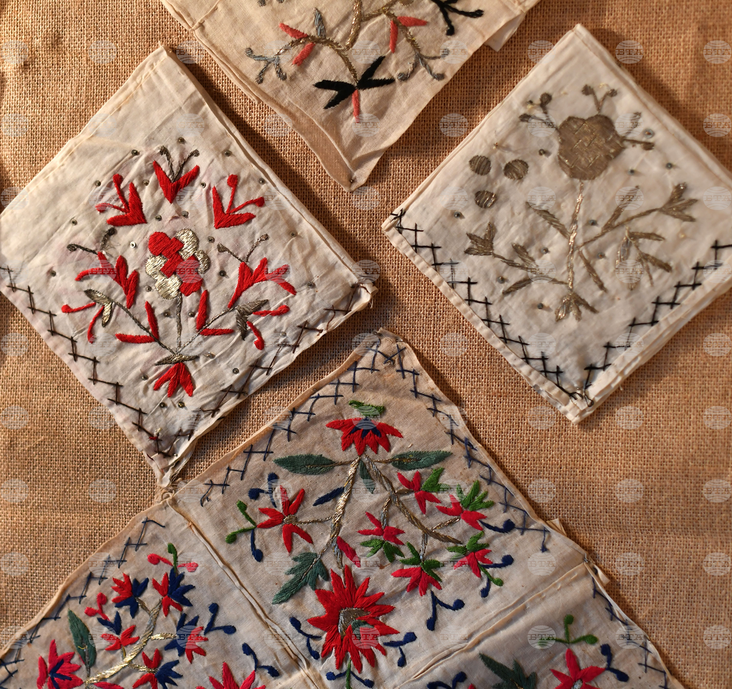 Исперих - изложба - „Пъстрият свят на мюсюлманското везбено изкуство“