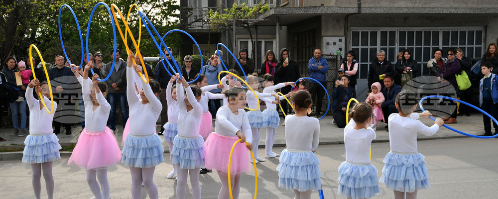 Исперих - изложба - „Пъстрият свят на мюсюлманското везбено изкуство“