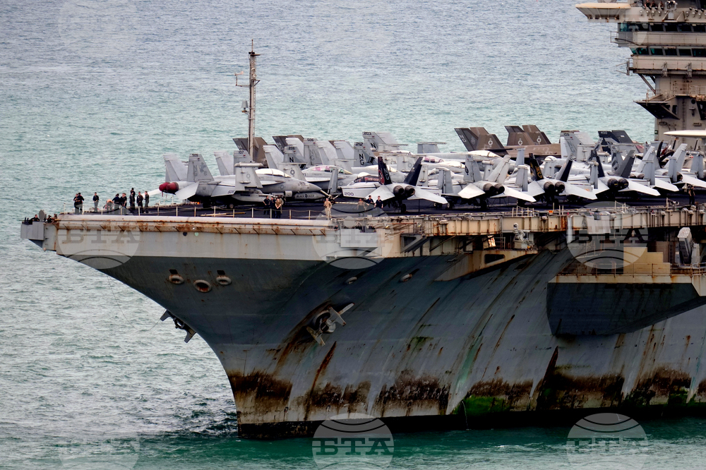APTOPIX Thailand US Carrier