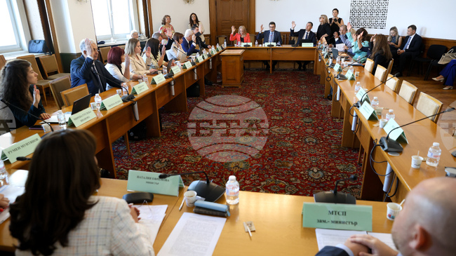 Социалната комисия не одобри въвеждането на нова мярка за насърчаване на краткотрайна заетост